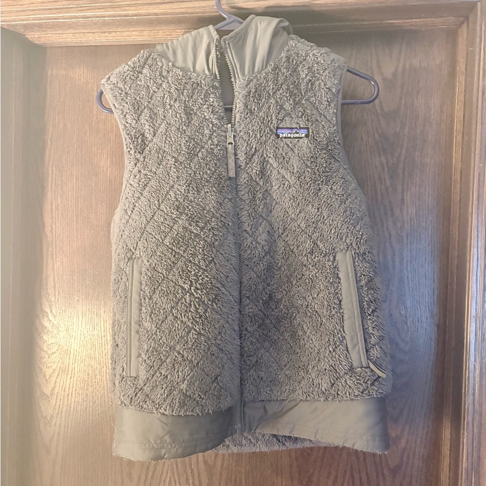 Patagonia Charcoal Quilted Fleece Vest Reversible